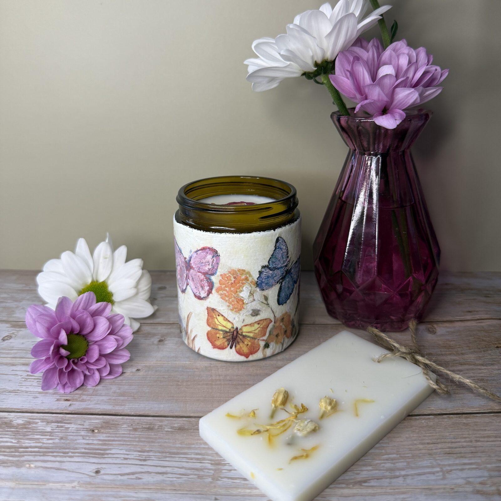 Świeca w słoiczku "Słodka Piwonia" - Piwonia | 180 ml (decoupage) - obrazek 2